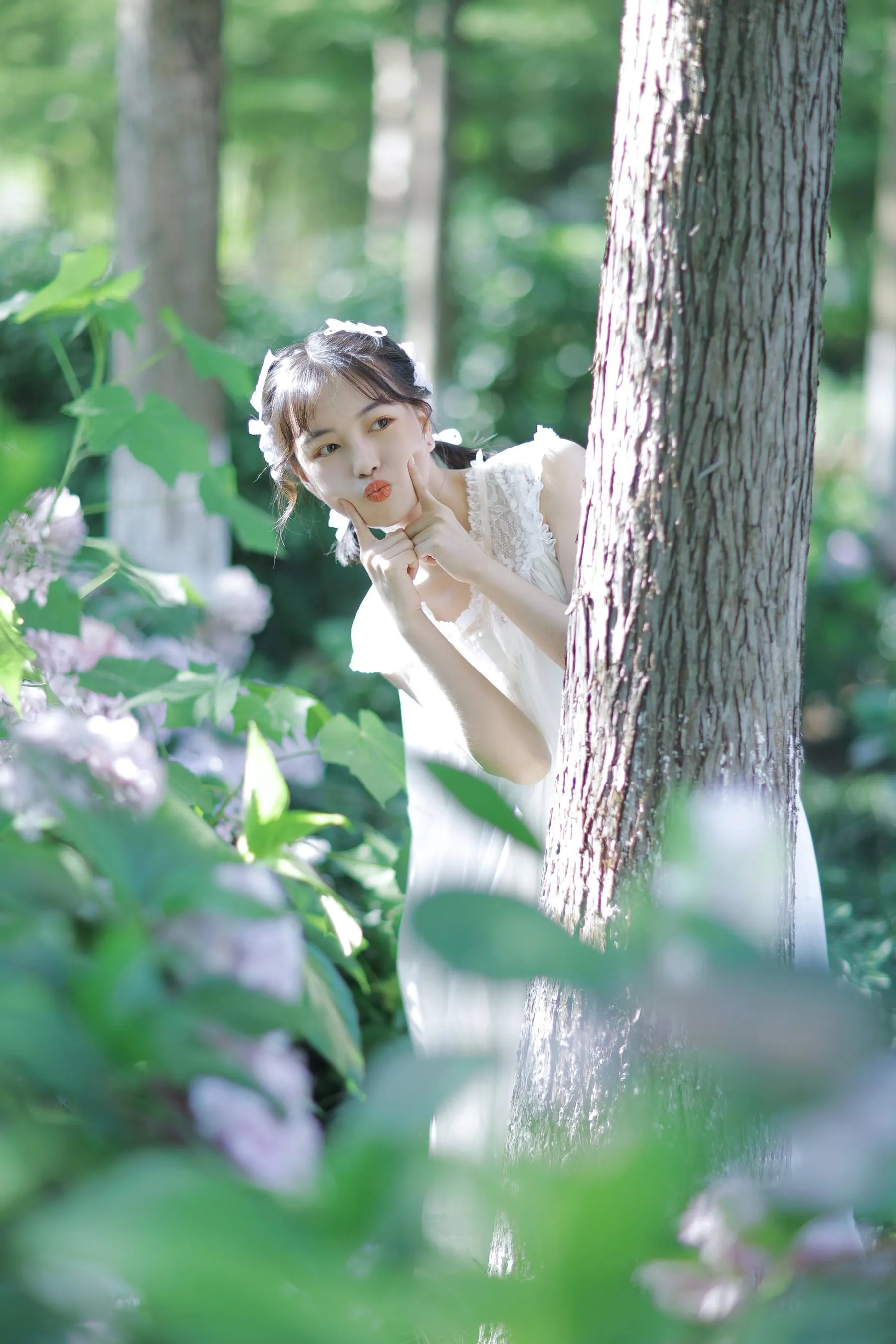 [艺图语] 2022.05.25 花儿与少女 欣雨 [24P]插图2